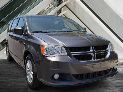 2019 Dodge Grand Caravan SXT FWD photo