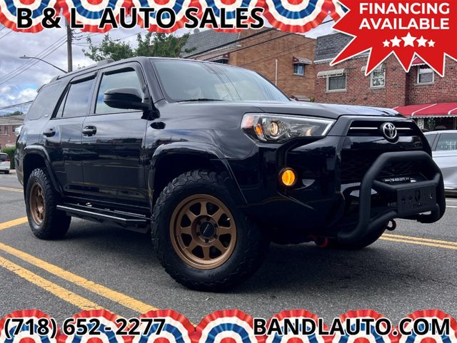 2020 Toyota 4Runner SR5 4WD photo