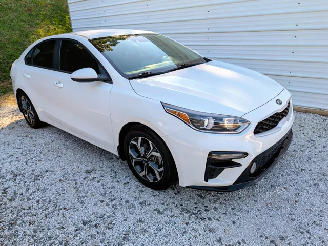 2020 Kia Forte LXS FWD photo