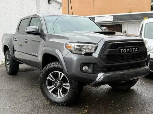 2016 Toyota Tacoma TRD Sport 4WD photo