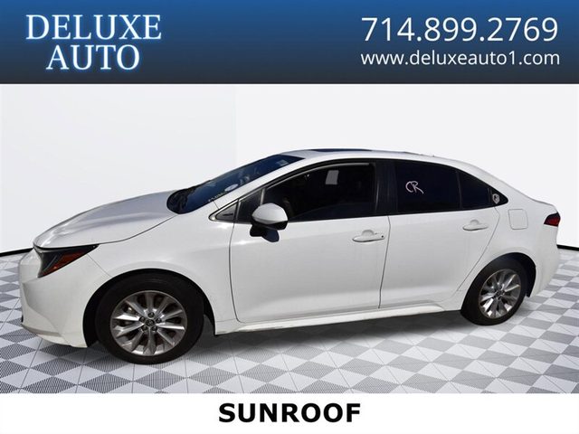 2020 Toyota Corolla LE FWD photo