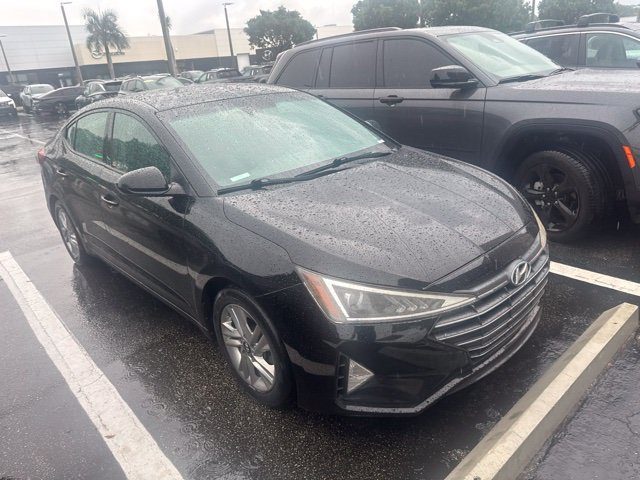 2020 Hyundai Elantra SEL FWD photo