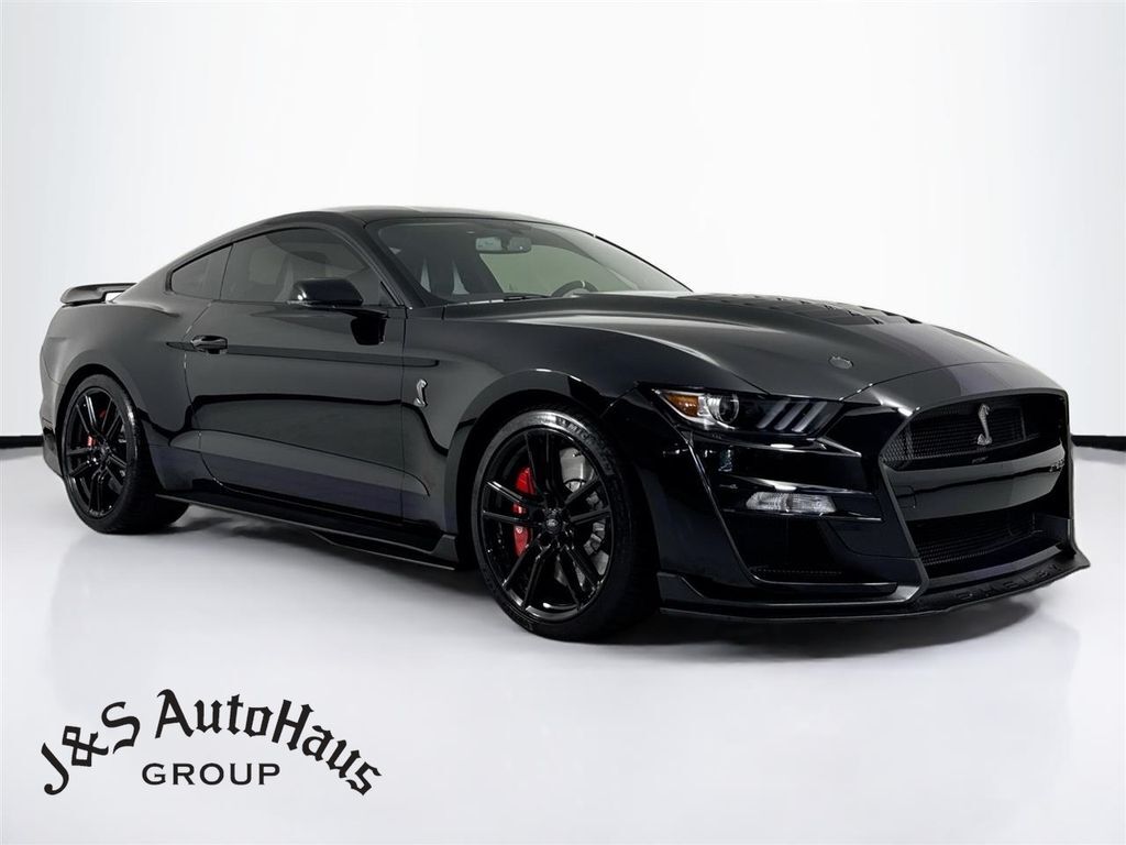 2020 Ford Mustang Shelby GT500 RWD photo
