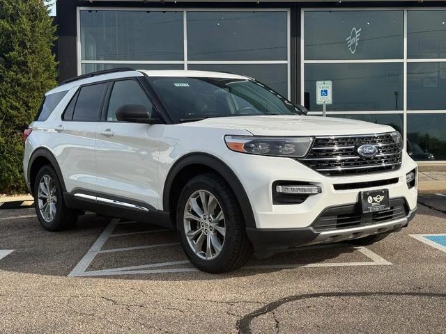 2020 Ford Explorer XLT 4WD photo