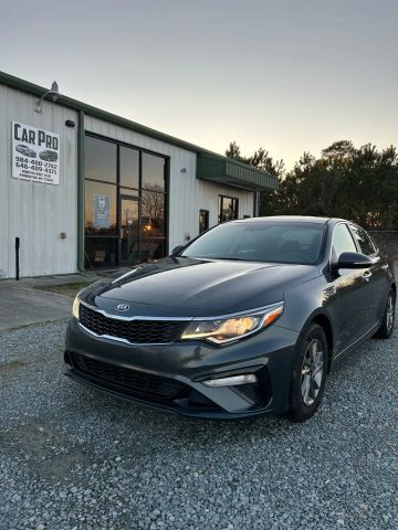 2020 Kia Optima LX FWD photo