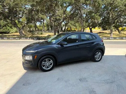 2020 Hyundai Kona SE FWD photo