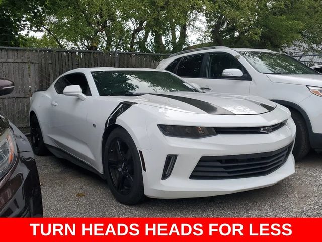 2018 Chevrolet Camaro 1LT RWD photo