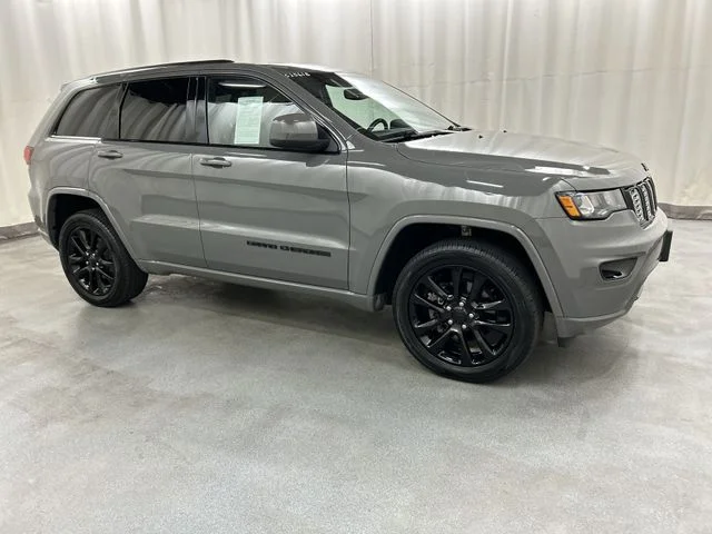 2020 Jeep Grand Cherokee Altitude 4WD photo