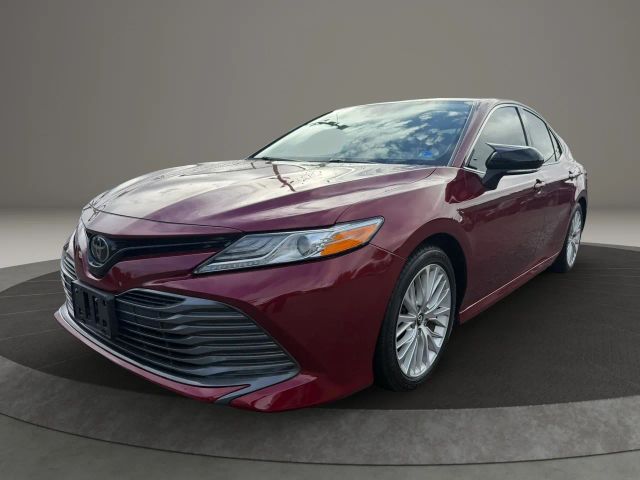 2020 Toyota Camry XLE FWD photo