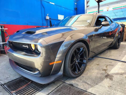 2020 Dodge Challenger SRT Hellcat Redeye Widebody RWD photo