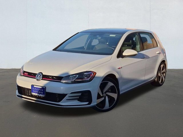 2020 Volkswagen Golf GTI SE FWD photo