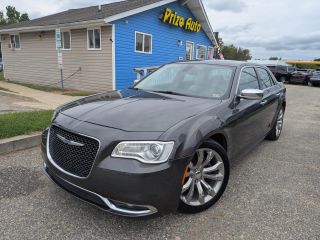 2019 Chrysler 300 Limited RWD photo