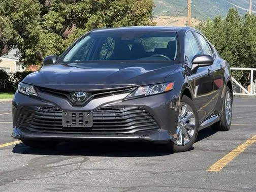 2020 Toyota Camry LE FWD photo