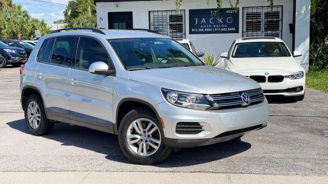2016 Volkswagen Tiguan S FWD photo