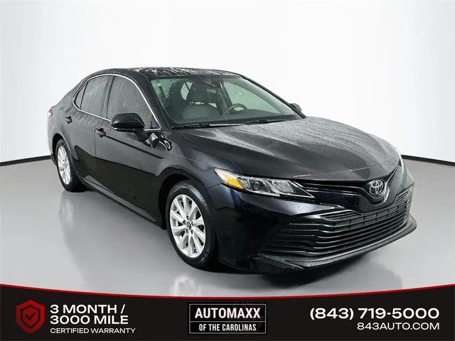 2020 Toyota Camry LE FWD photo
