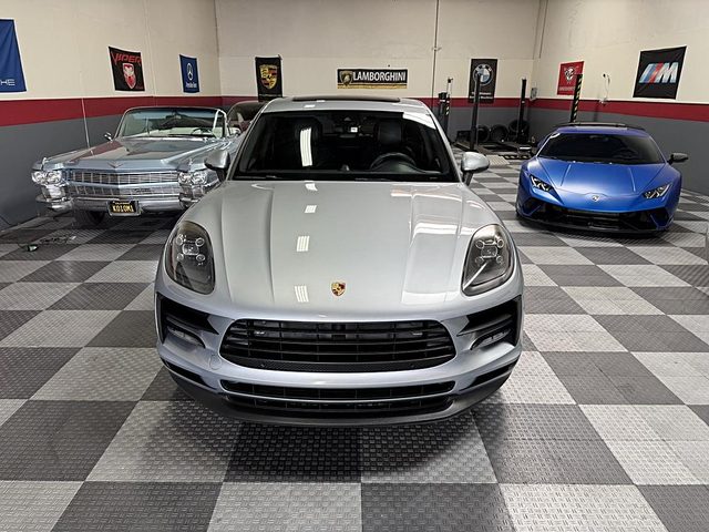 2020 Porsche Macan AWD photo