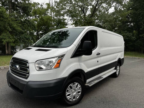 2018 Ford Transit Van RWD photo