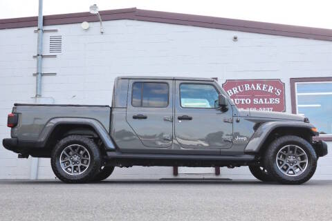 2020 Jeep Gladiator Overland 4WD photo