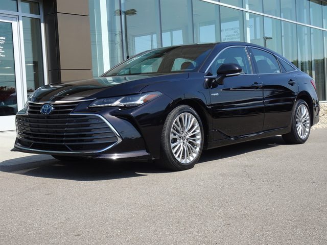 2020 Toyota Avalon Hybrid Limited FWD photo