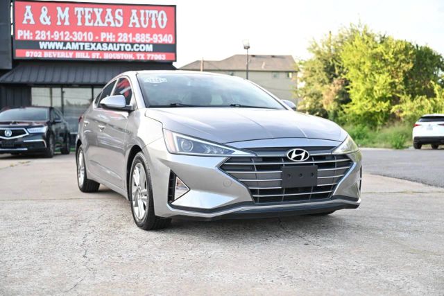 2020 Hyundai Elantra Value Edition FWD photo