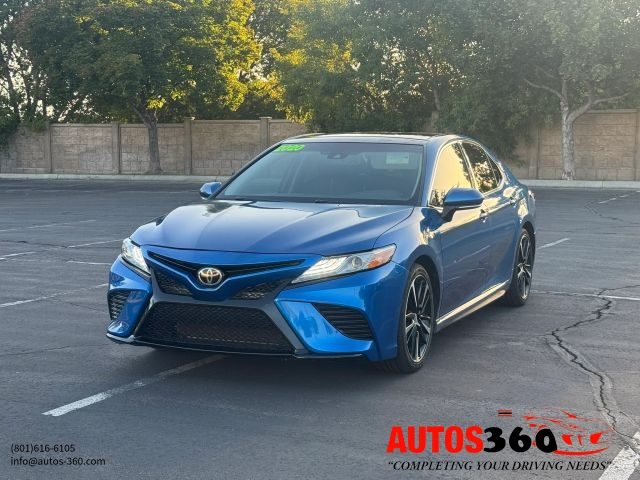 2020 Toyota Camry XSE FWD photo