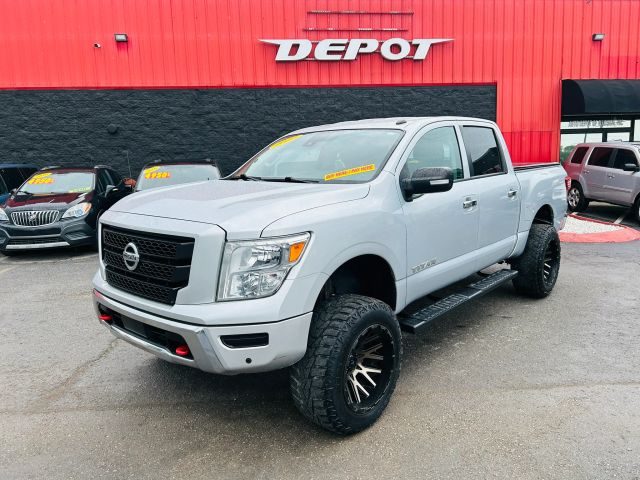 2020 Nissan Titan SV 4WD photo