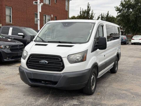 2017 Ford Transit Passenger Wagon XLT RWD photo