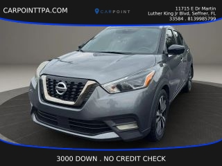 2020 Nissan Kicks SR FWD photo