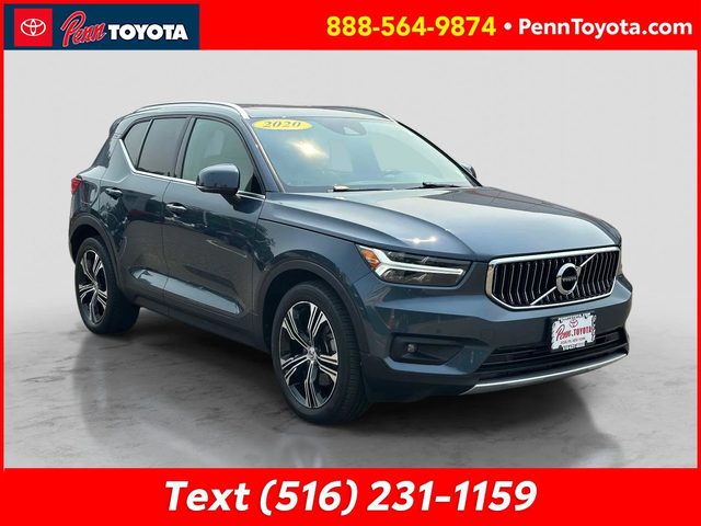 2020 Volvo XC40 Inscription AWD photo