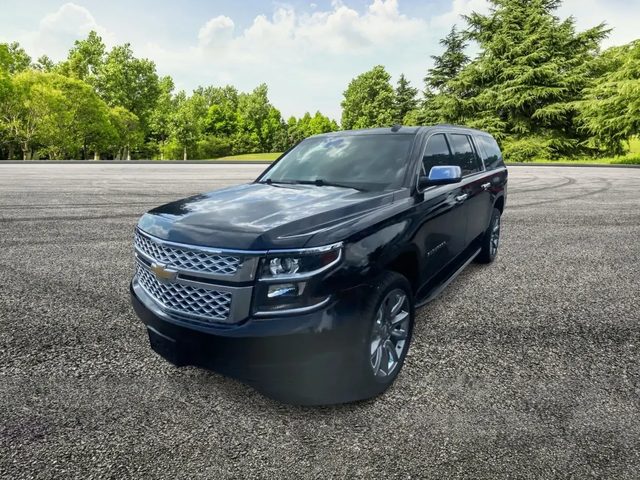 2020 Chevrolet Suburban LT RWD photo