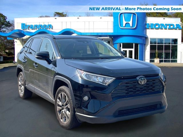 2020 Toyota RAV4 XLE Premium FWD photo