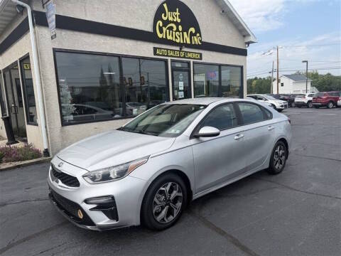 2020 Kia Forte LXS FWD photo
