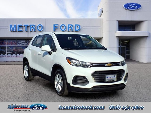 2020 Chevrolet Trax LS FWD photo