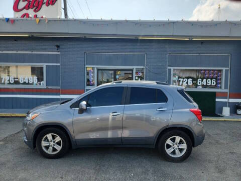 2020 Chevrolet Trax LT FWD photo