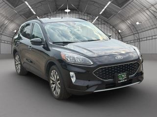 2020 Ford Escape Titanium AWD photo