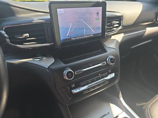 2020 Ford Explorer XLT 4WD photo
