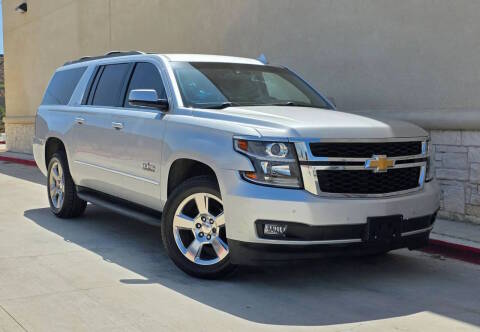 2020 Chevrolet Suburban LT RWD photo