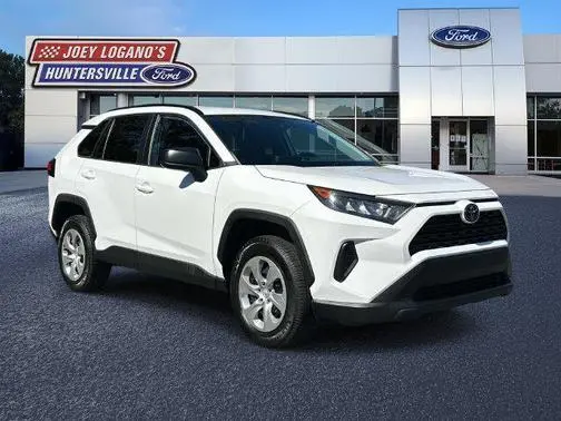 2019 Toyota RAV4 LE AWD photo