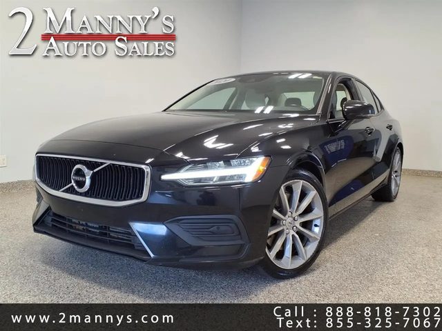 2020 Volvo S60 Momentum AWD photo