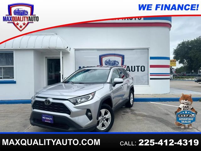 2020 Toyota RAV4 XLE AWD photo