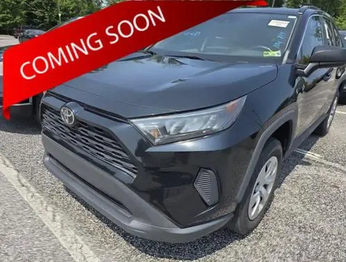 2020 Toyota RAV4 LE FWD photo
