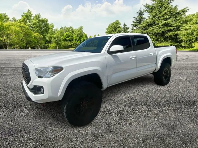 2020 Toyota Tacoma SR5 4WD photo