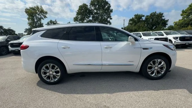 2020 Buick Enclave Avenir FWD photo