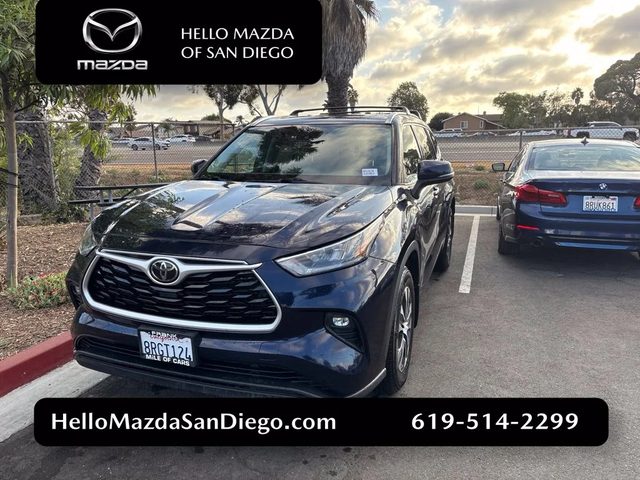2020 Toyota Highlander XLE FWD photo