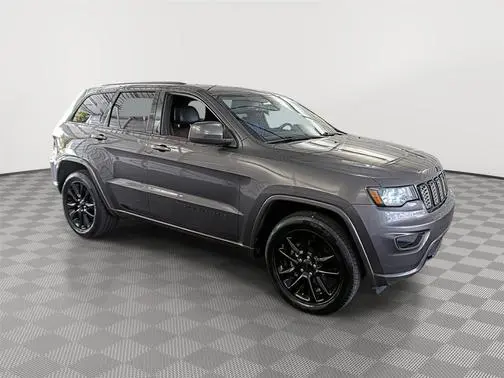 2020 Jeep Grand Cherokee Altitude RWD photo