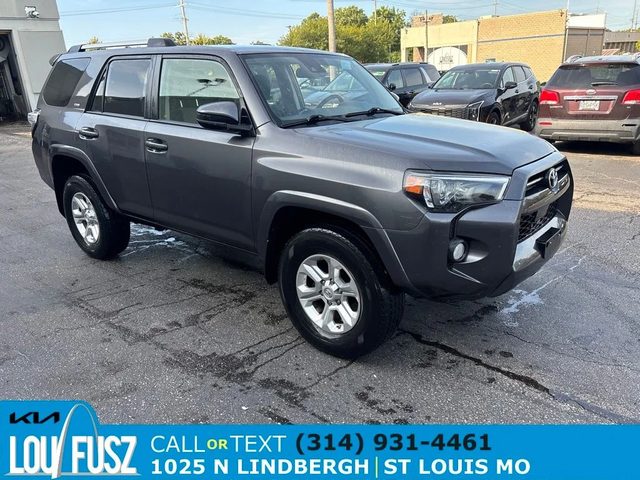 2020 Toyota 4Runner SR5 4WD photo