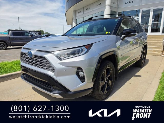 2020 Toyota RAV4 Hybrid XSE AWD photo