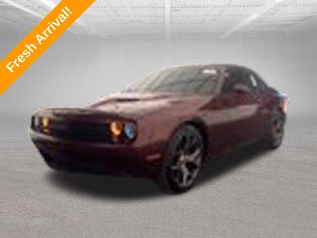 2019 Dodge Challenger SXT RWD photo