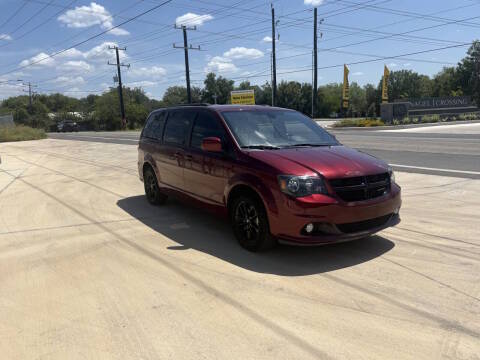 2020 Dodge Grand Caravan SE Plus FWD photo