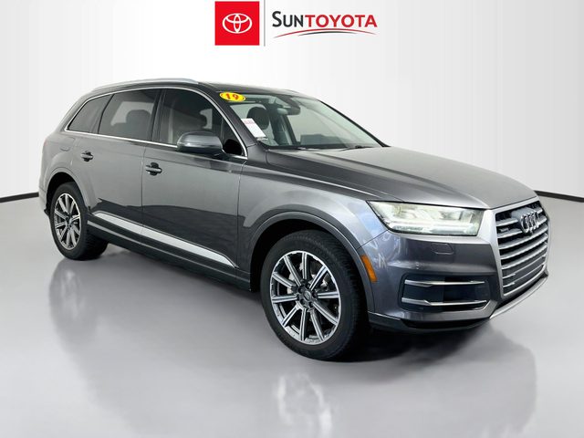 2019 Audi Q7 Premium Plus AWD photo